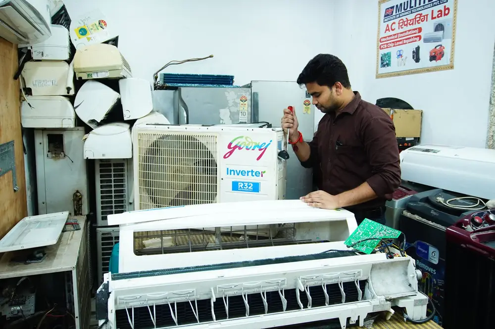 ductless AC unit installation cost 2000 sq ft home New South Wales